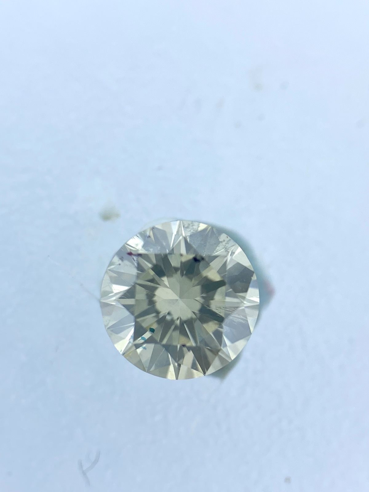 White Round Diamond - 0.52 carats