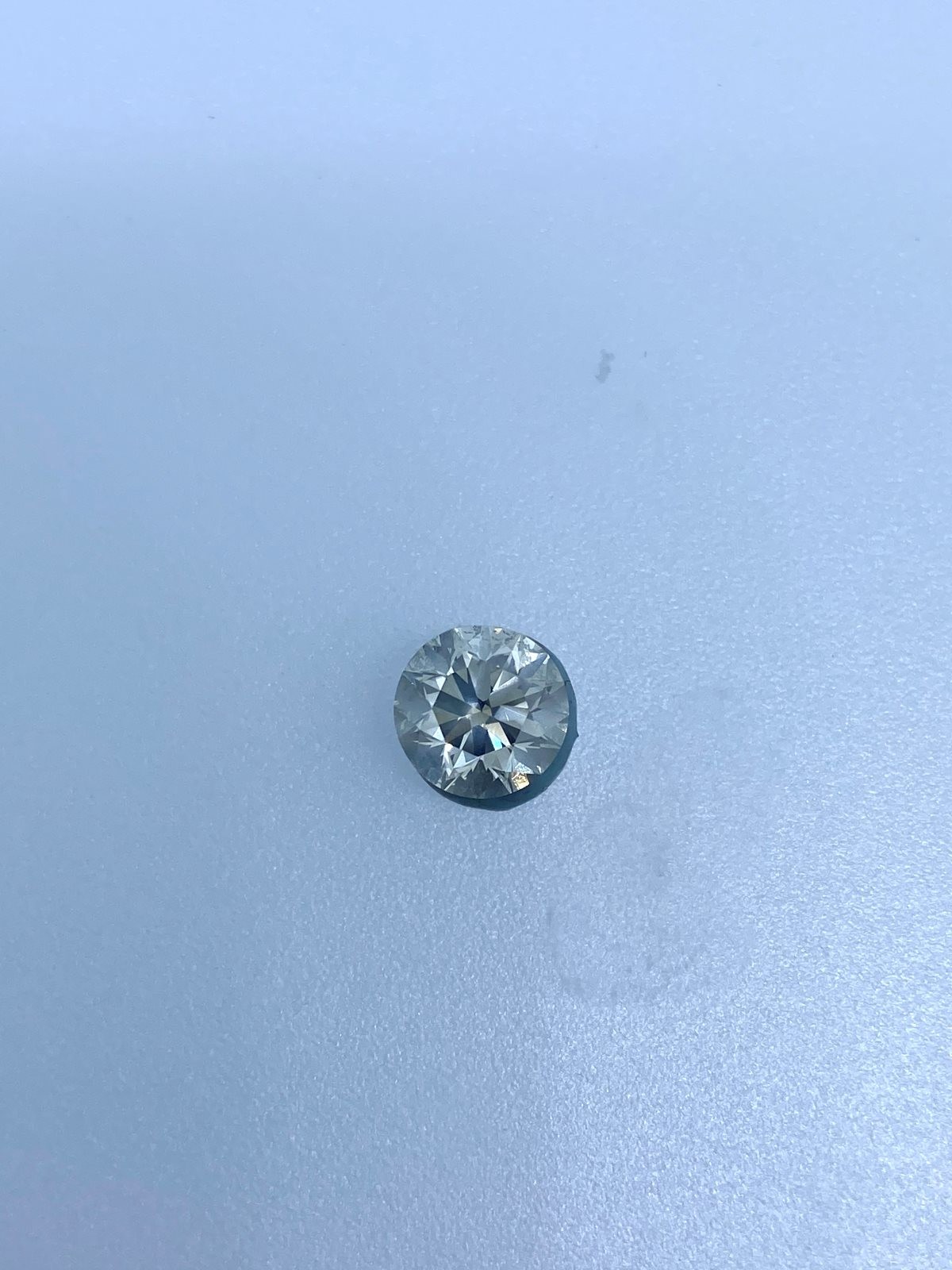 White Round Diamond - 1.25 carats