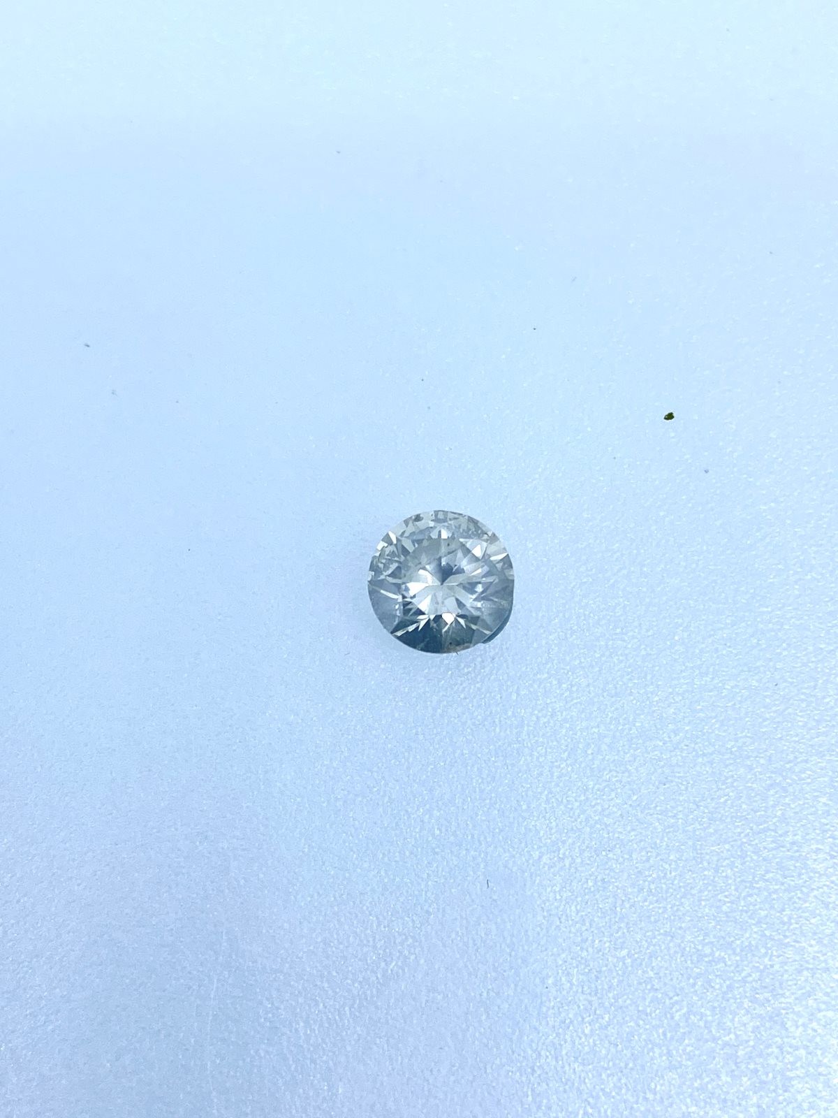 White Round Diamond - 1.09 carats