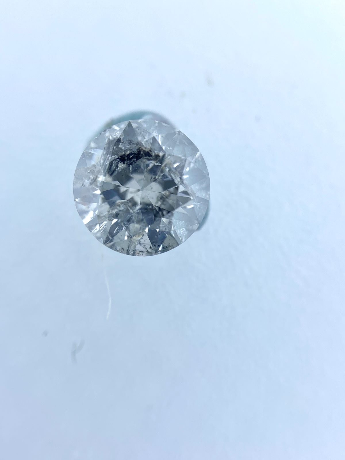 White Round Diamond - 0.85 carats