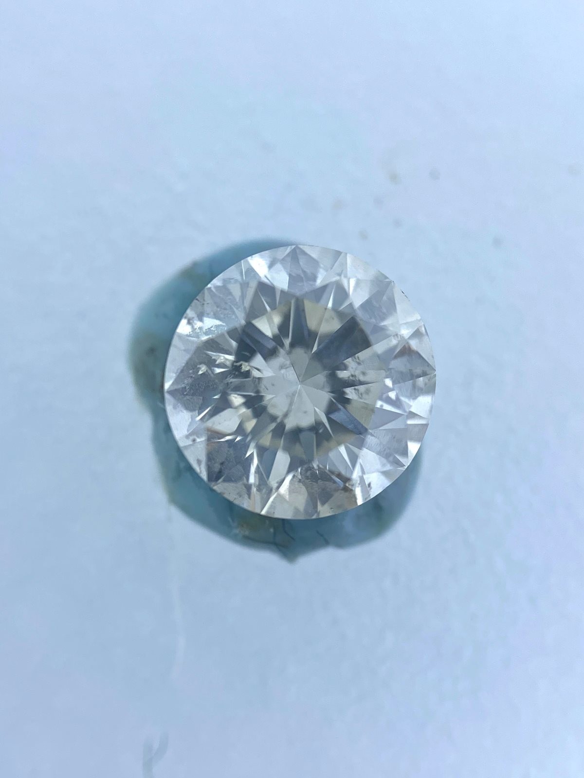 White Round Diamond - 0.80 carats