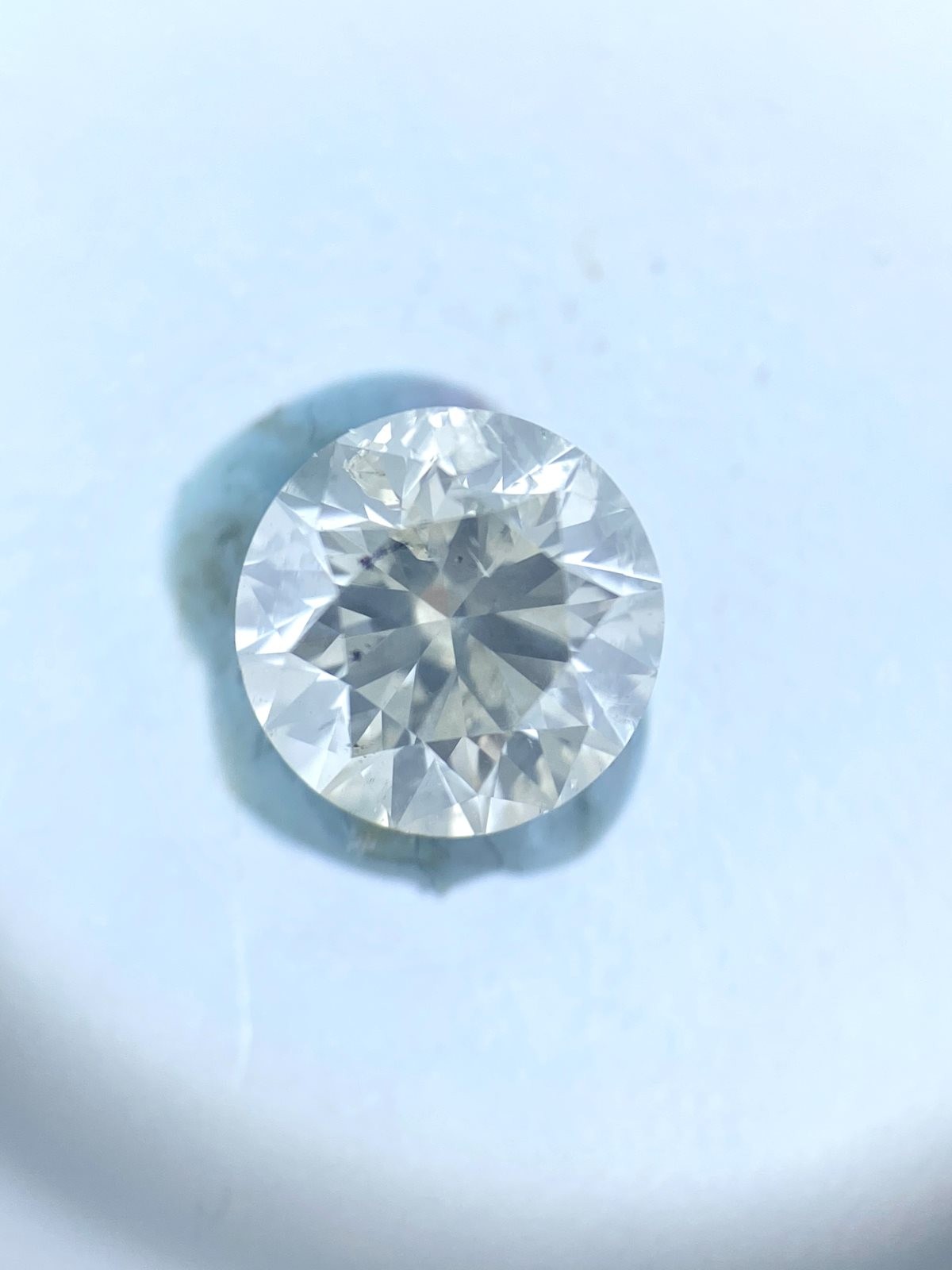 White Round Diamond - 0.80 carats