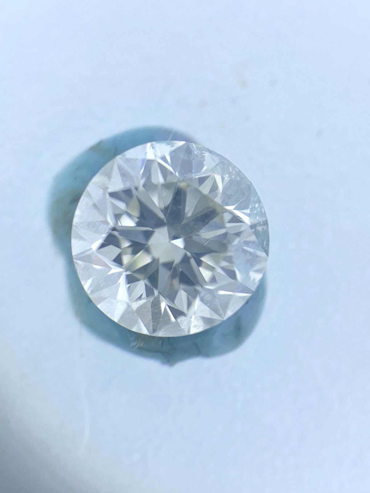 White Round Diamond - 0.80 carats