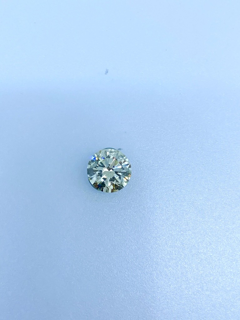 White Round Diamond - 2.87 carats