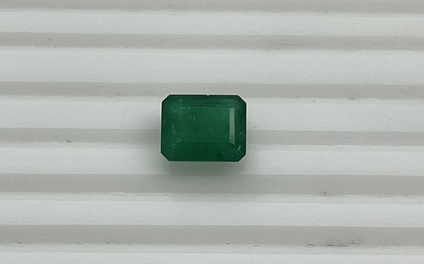 E-09 Emerald Octagon Cut 4.91 Cts